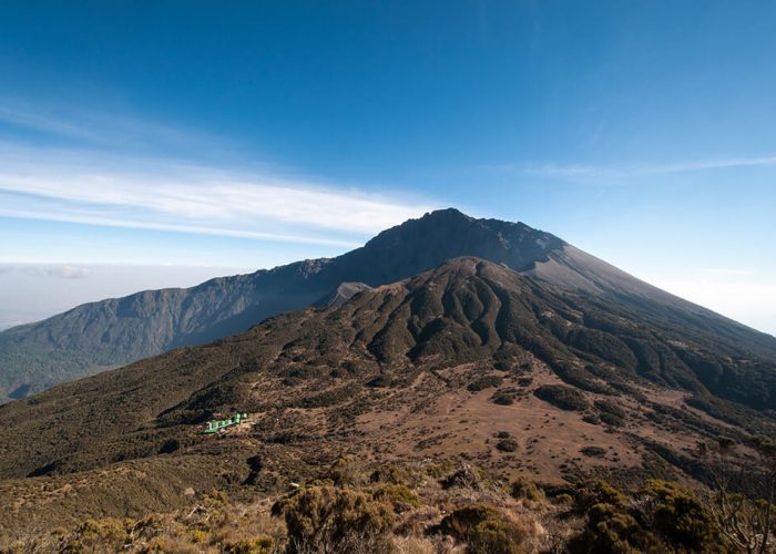 climb mount meru